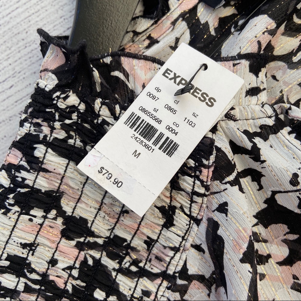 EXPRESS Metallic Floral Ruffle Top - Picture 5 of 12